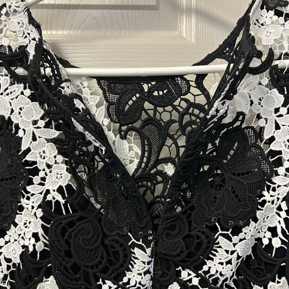 Frank Lyman Dress - Picture 3 of 10